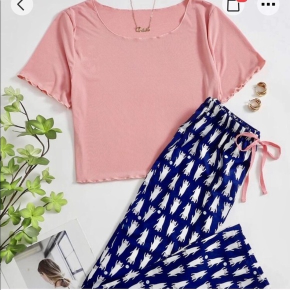 Ribbed Tee and Fun Cat Pajamas!!! Very Soft & Cute - Picture 1 of 4